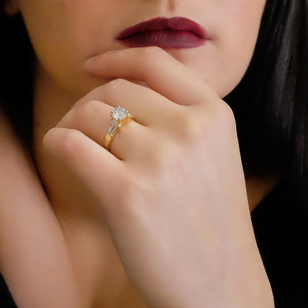 1.00ct Diamond Solitaire & Side Stones Engagement Ring 18K Yellow Gold