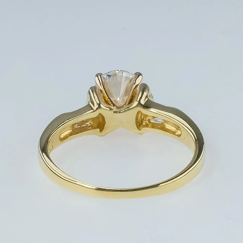 1.00ct Diamond Solitaire & Side Stones Engagement Ring 18K Yellow Gold