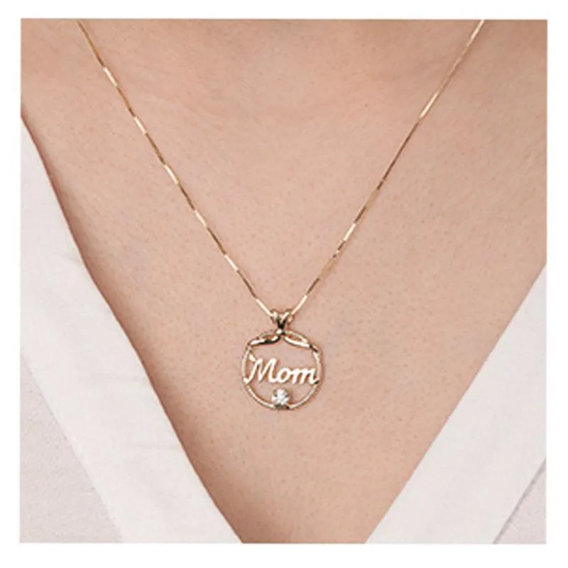 10K Yellow Gold 0.02TDW Diamond Mom Pendant