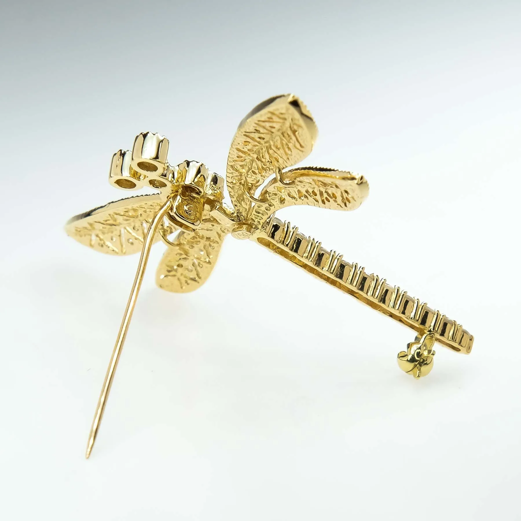 1.40ctw Diamond Dragonfly Openwork Filigree Pin in 18K Yellow Gold