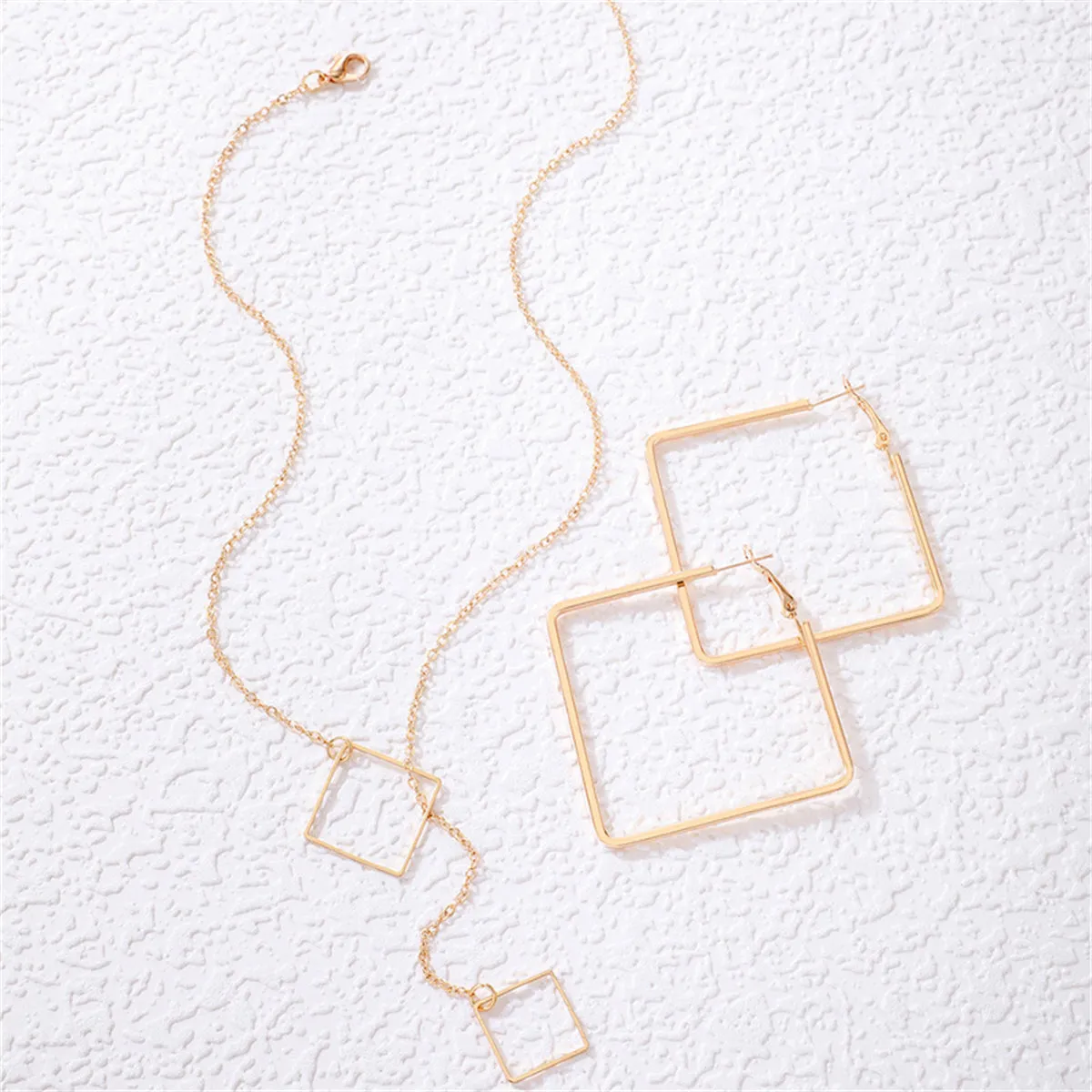 18K Gold-Plated Rhombus Hoop Earrings & Lariat Necklace Set