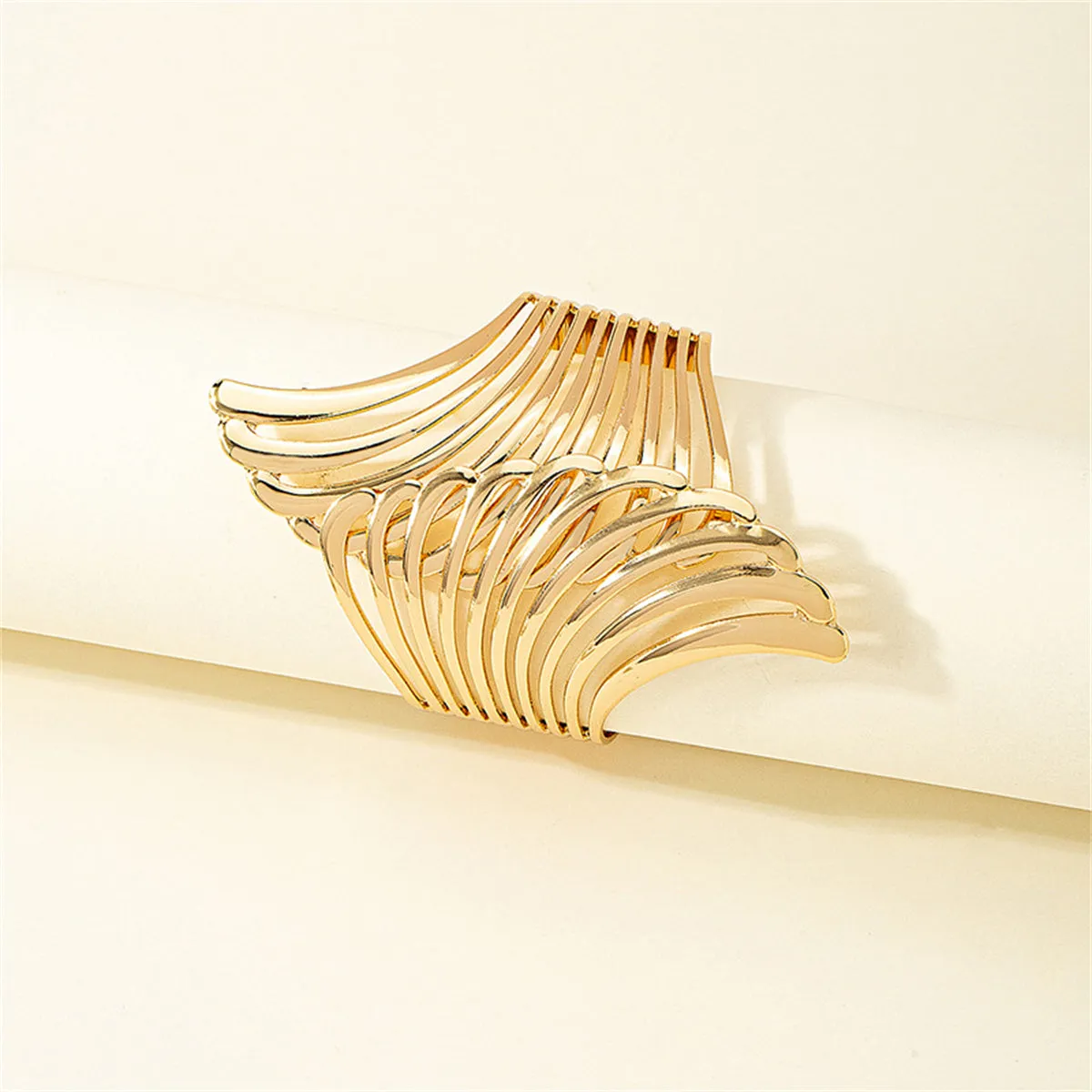 18K Gold-Plated Wing Bypass Hinge Bangle