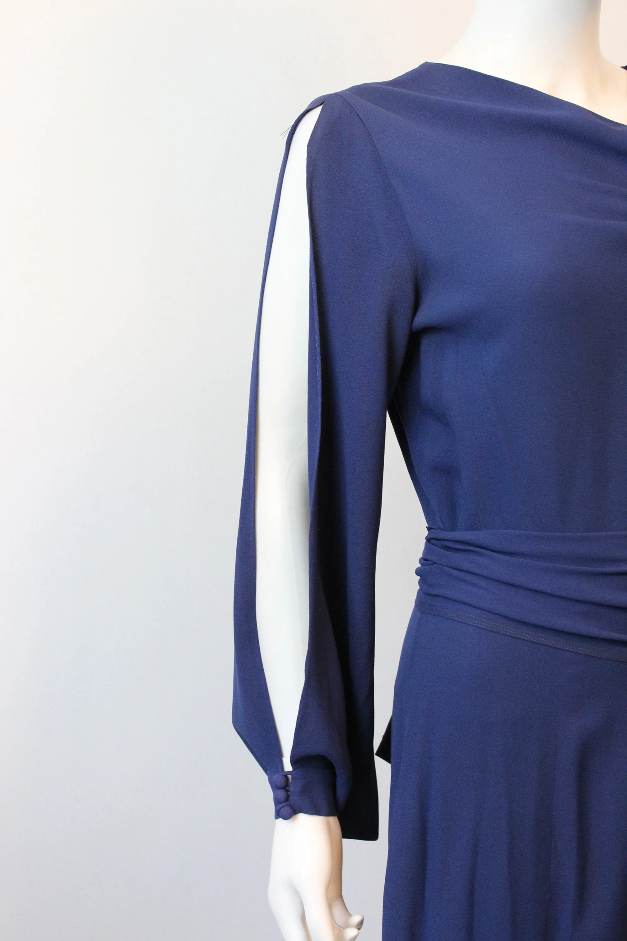 1930s SLIT open sleeves RAYON dress gown medium | new winter
