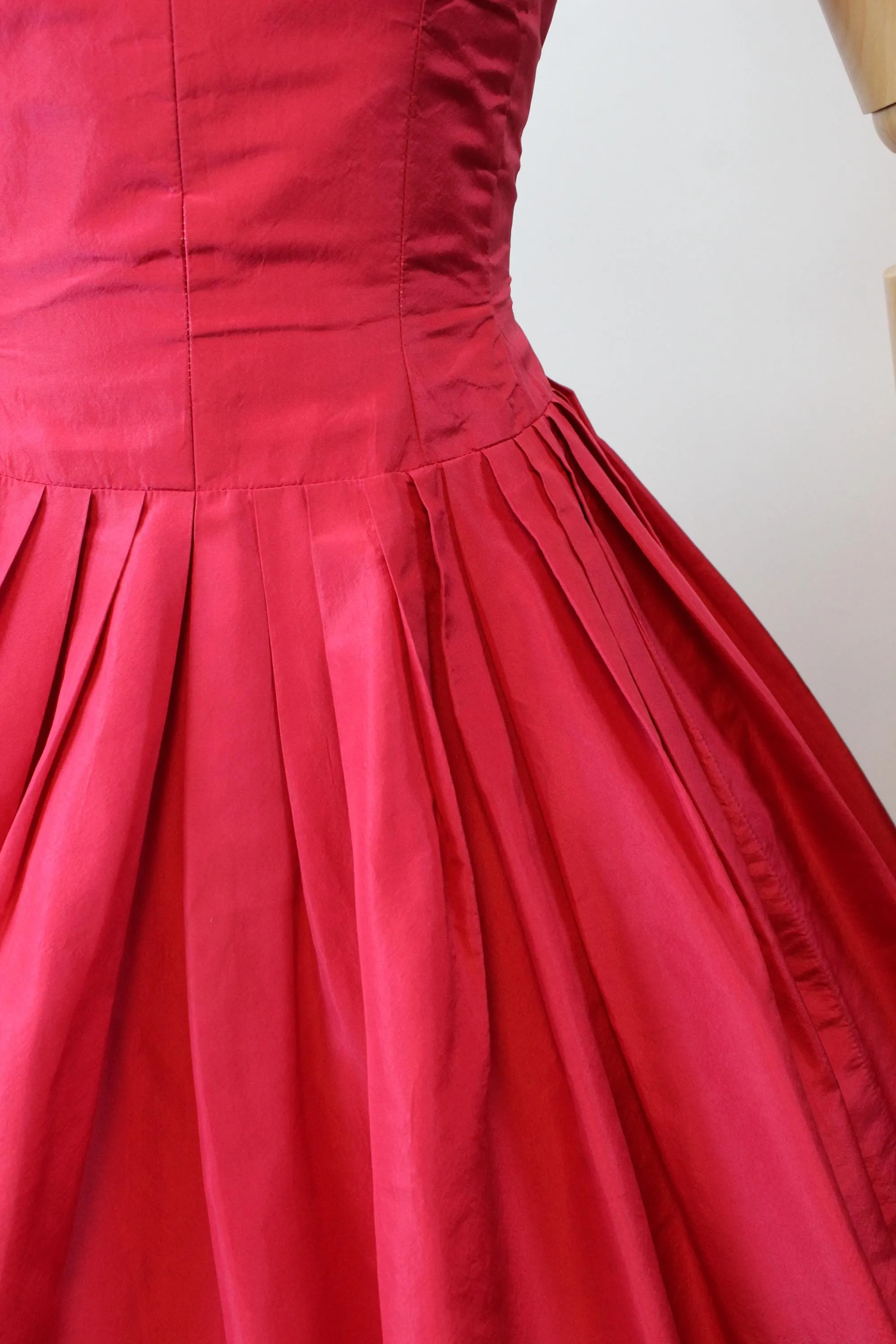 1950s 1957 CAGE NECKLINE documented silk Suzy Perette dress small | new spring summer
