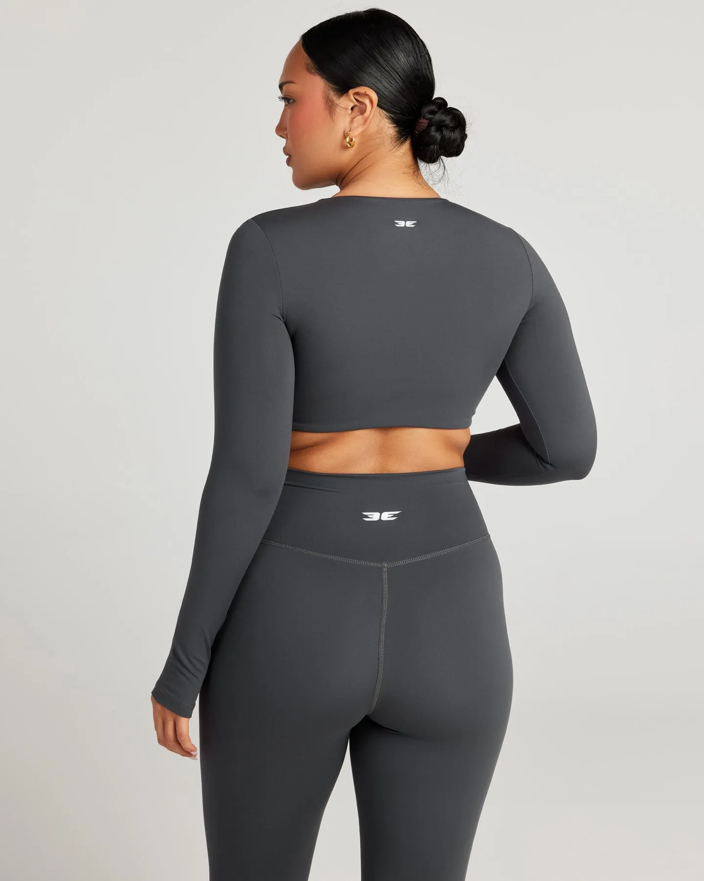 Aura Vantage Long Sleeve - Charcoal