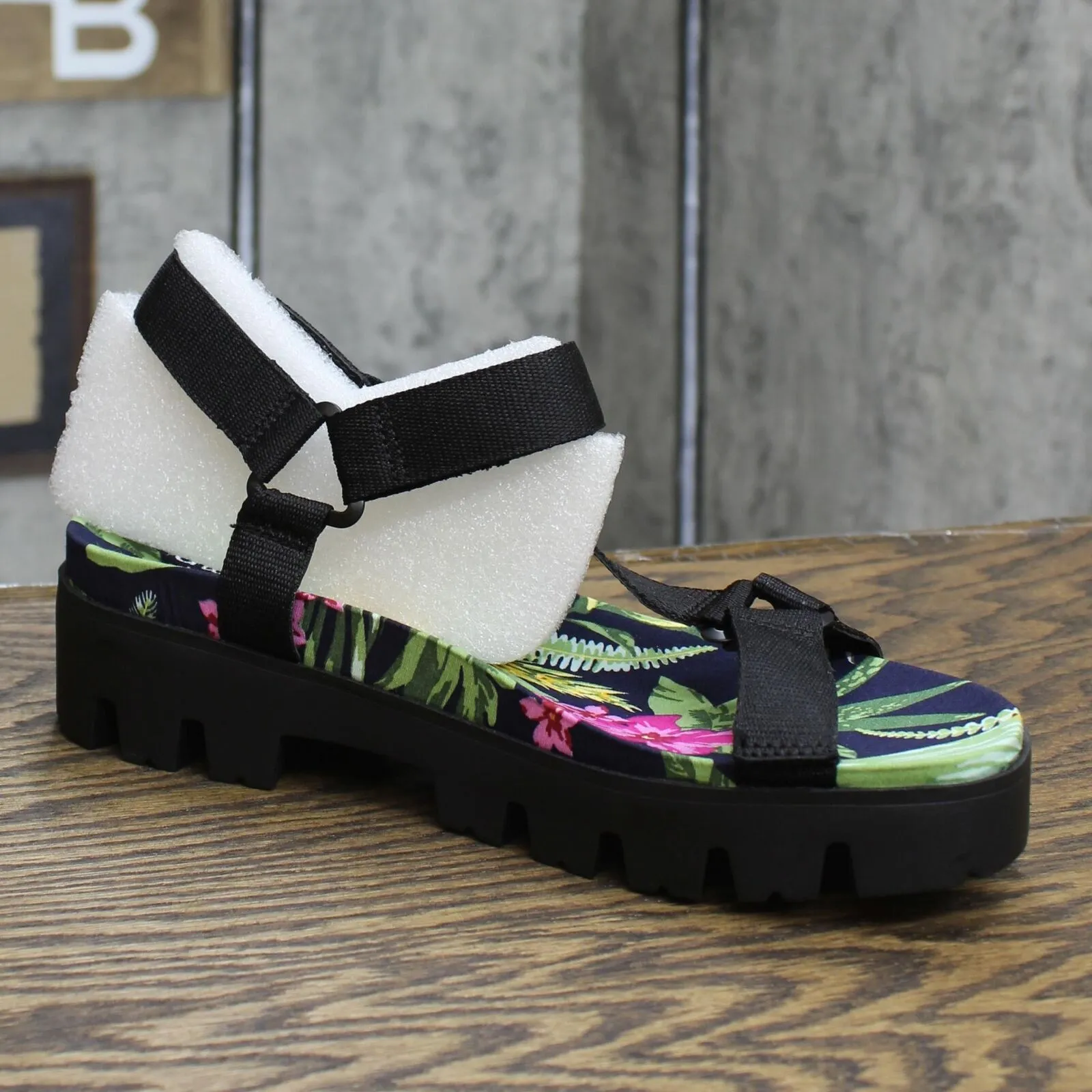 Charles by Charles David Women's Zambo Floral Sport Sandals