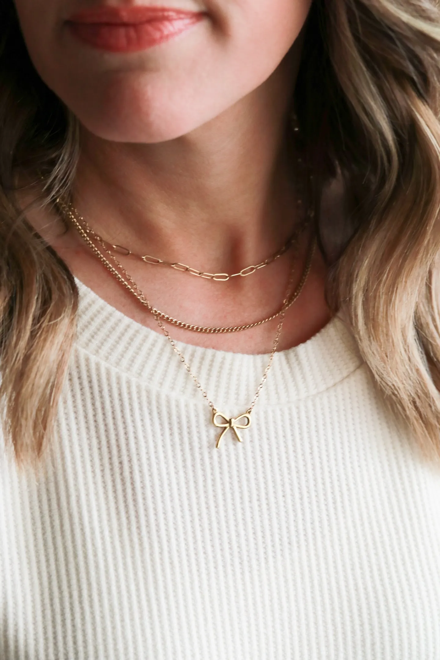 Dainty Bow Necklace