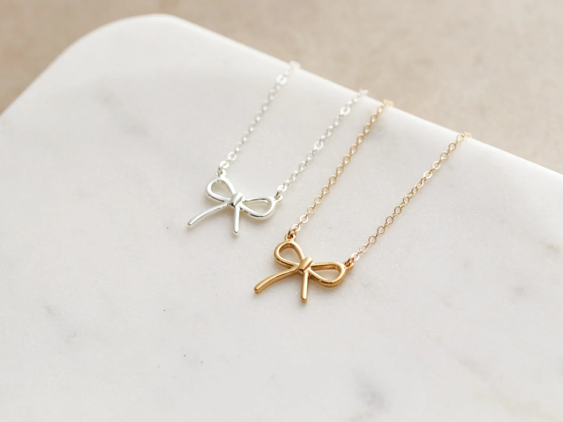 Dainty Bow Necklace