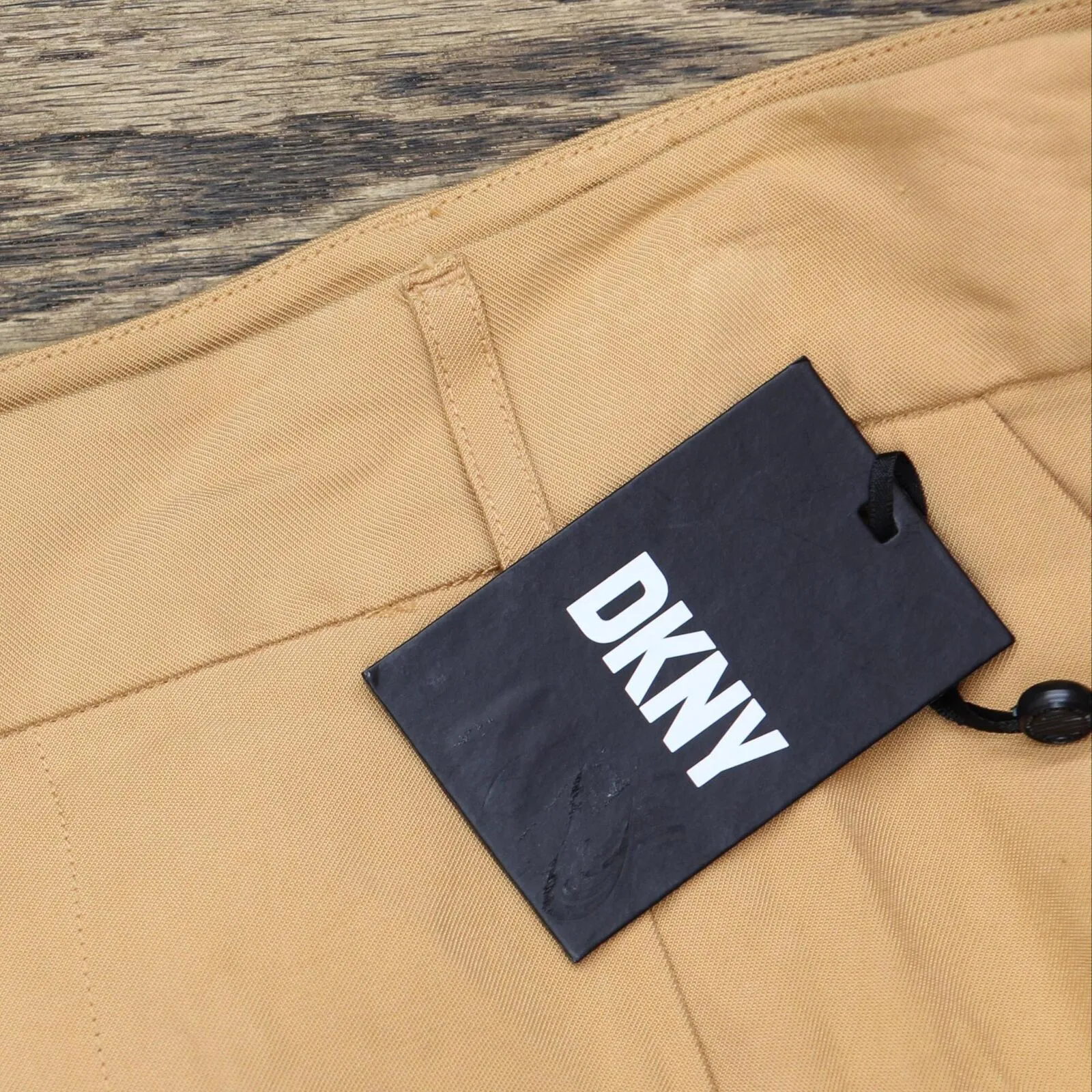 DKNY Women's Frosted High-Rise Zip-Front Twill Shorts P3EW8Q85