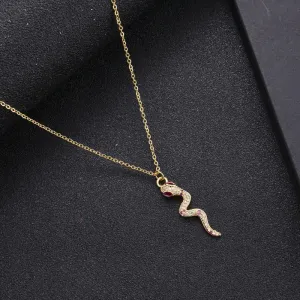 Exaggerated Snake Pendant - Bold Cobra-Inspired Design in Luxurious Gold