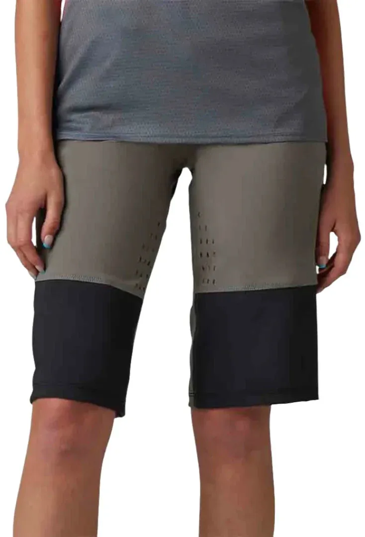 Fox WOMENS DEFEND SHORT RACE - Pewter