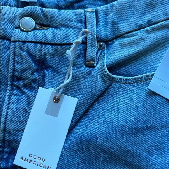 Good American Women's Mid Rise Straight Jeans Light Blue Distressed M