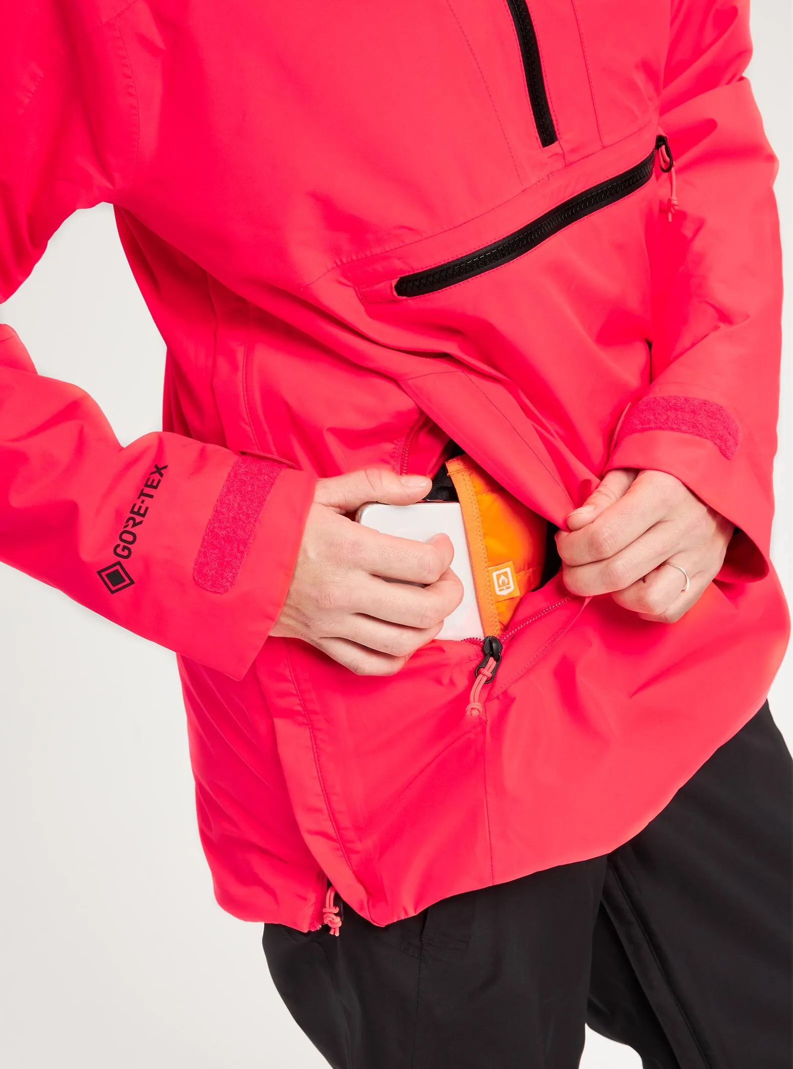 GORE-TEX Pillowline Anorak Snowboard Jacket 2022