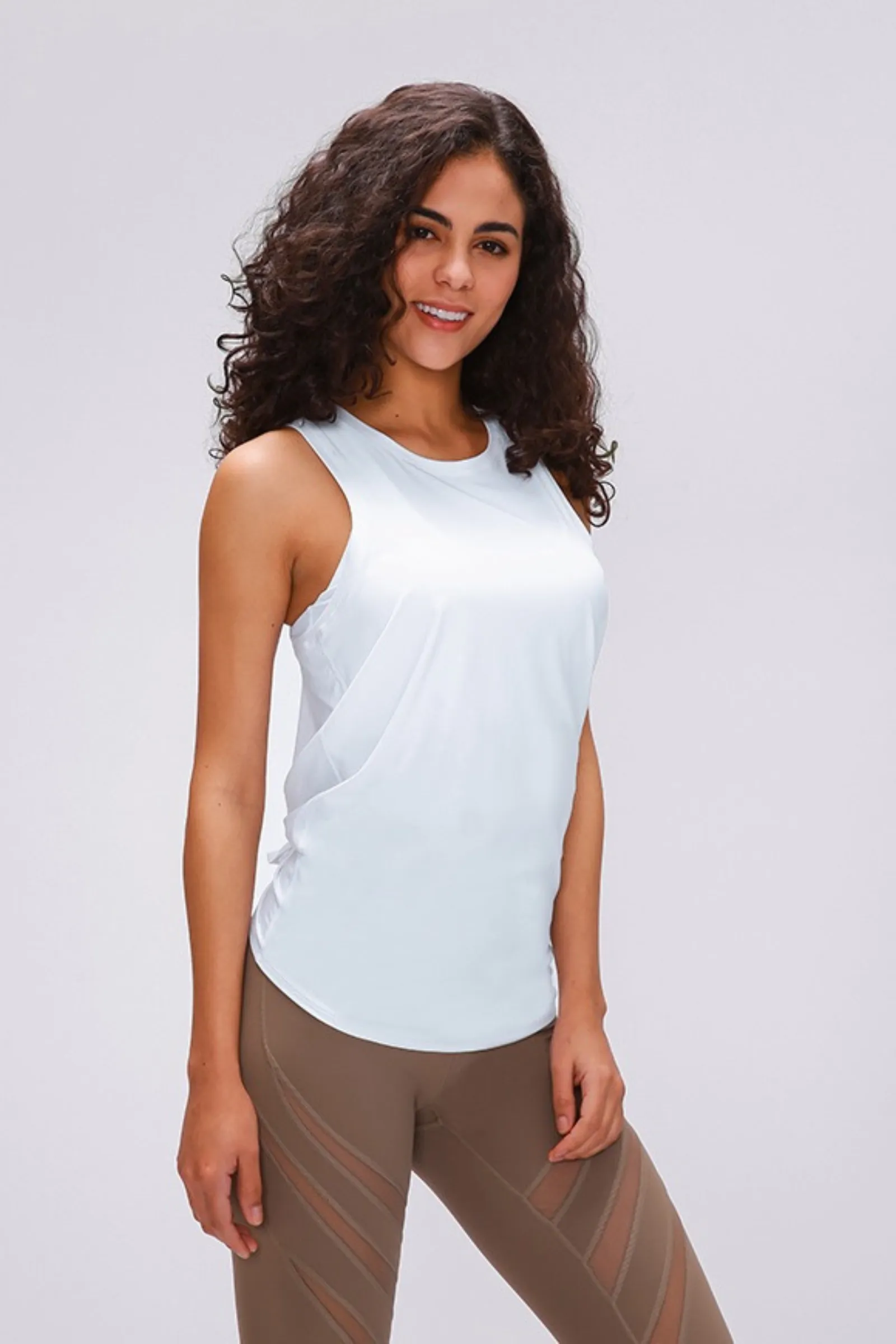 Gym Bunny Flow Loose-fit Vest- White