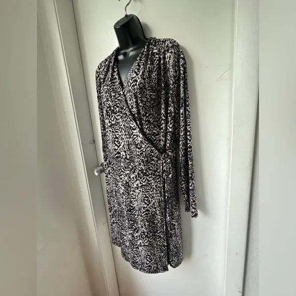 H Halston Women's Mixed Animal Raindrops Long Sleeve Wrap Dress Black Size XL