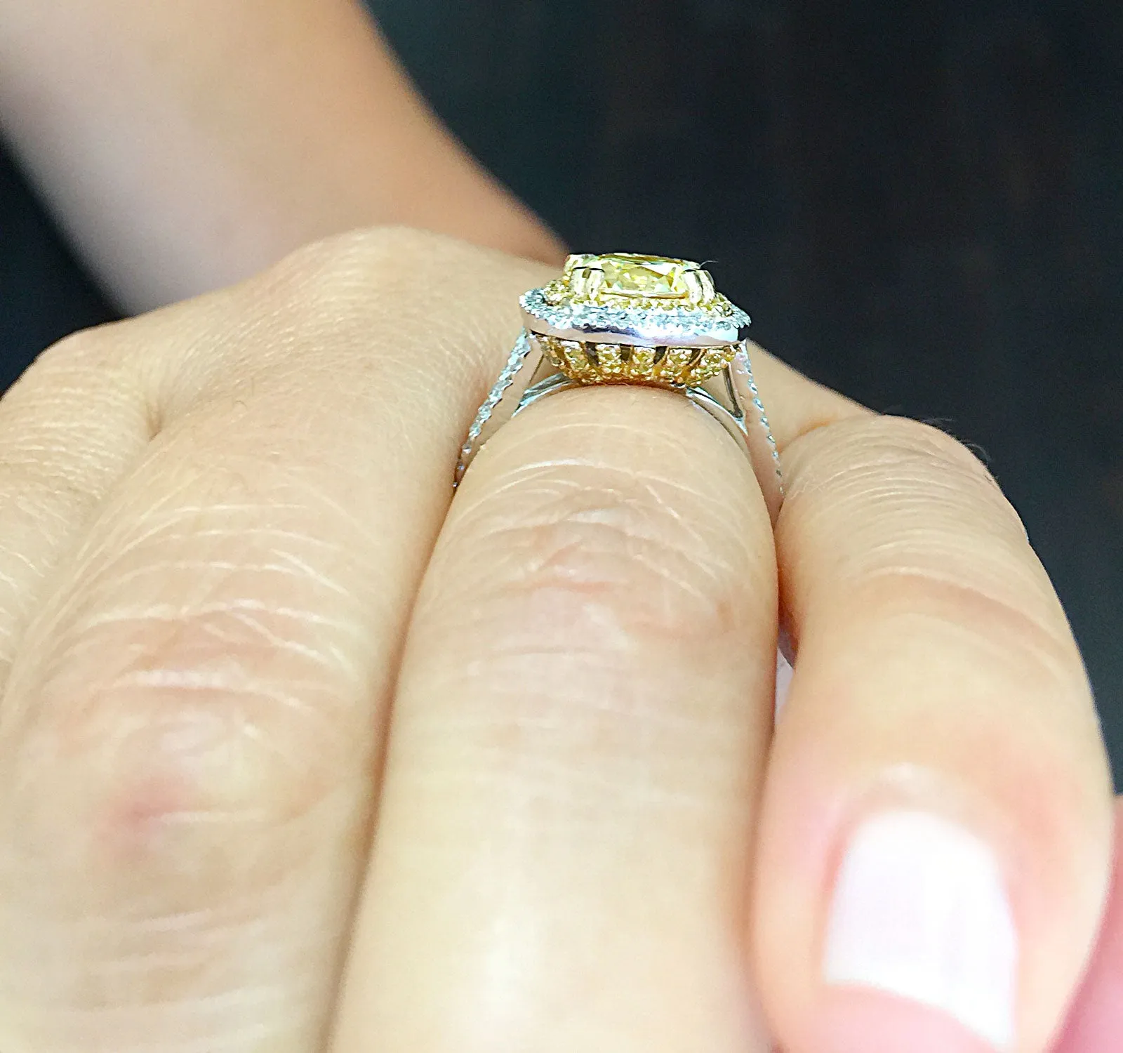 Huge Women's 14k solid white and yellow gold round cut yellow citrine and natural diamond engagement ring Bridal Wedding Halo 4.00ctw