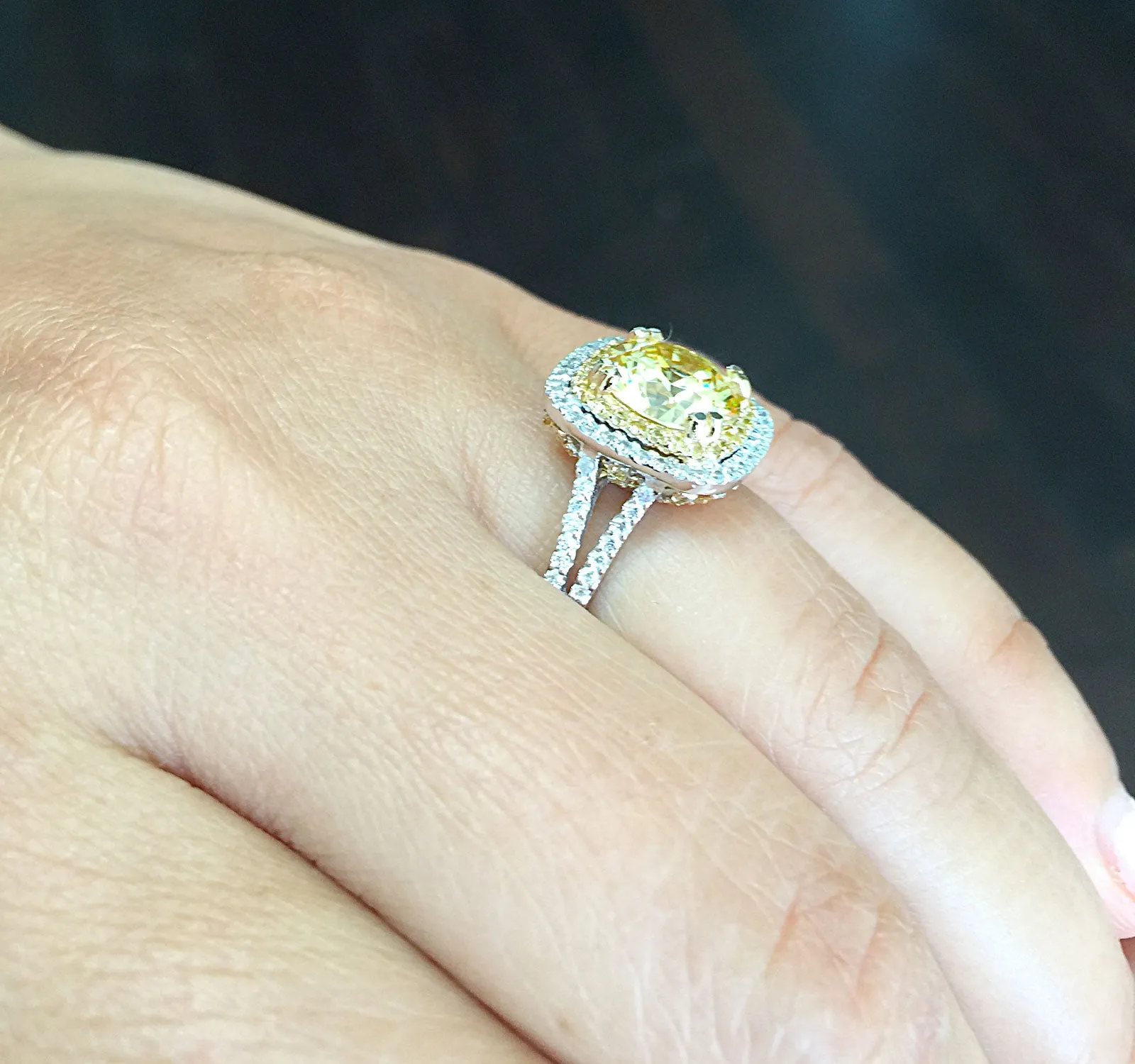 Huge Women's 14k solid white and yellow gold round cut yellow citrine and natural diamond engagement ring Bridal Wedding Halo 4.00ctw