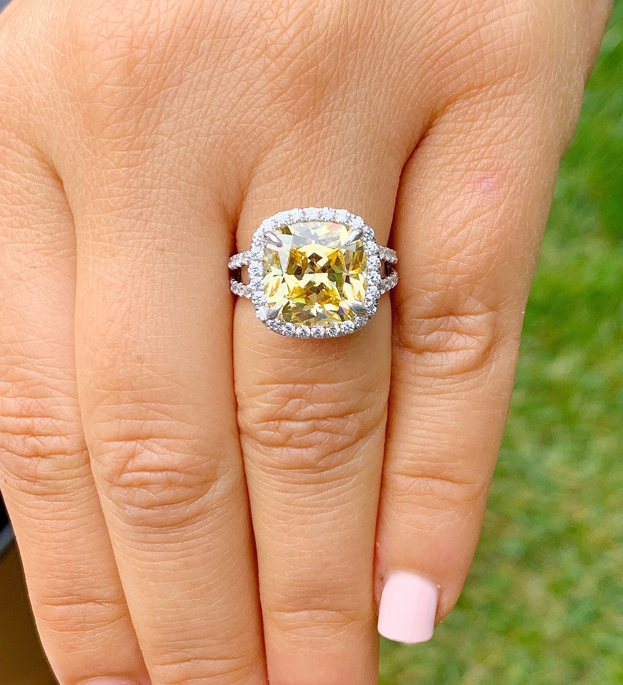 Huge Women's 14k solid white gold Fancy Yellow Cushion simulated and round cut natural diamond engagement ring Halo 4.70ct