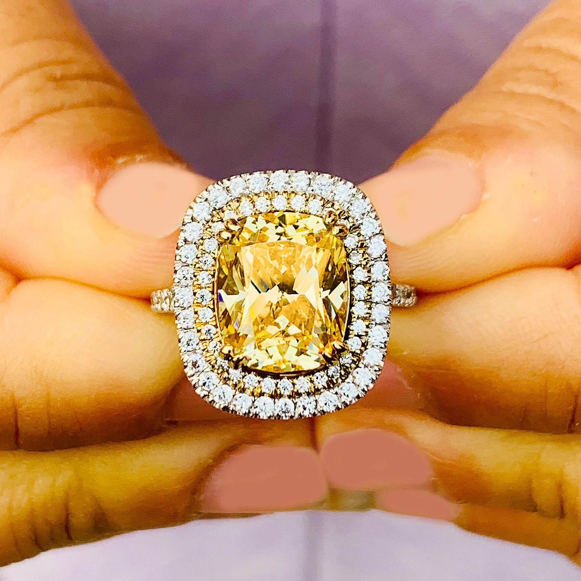 Huge Women's 14k solid white gold Fancy Yellow Cushion simulated and round cut natural diamond engagement ring Halo 5.70ct