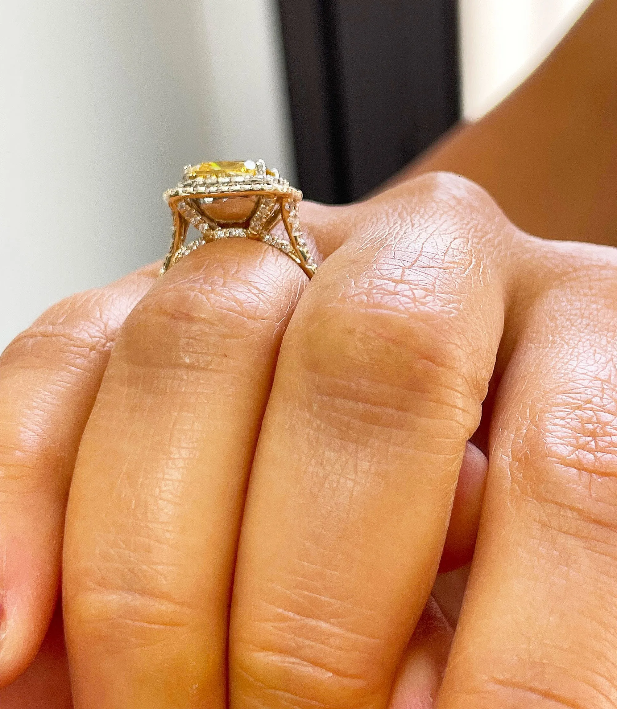 Huge Women's 14k solid white gold round cut simulated fancy yellow and natural diamond engagement ring Bridal Wedding Halo 5.00ct
