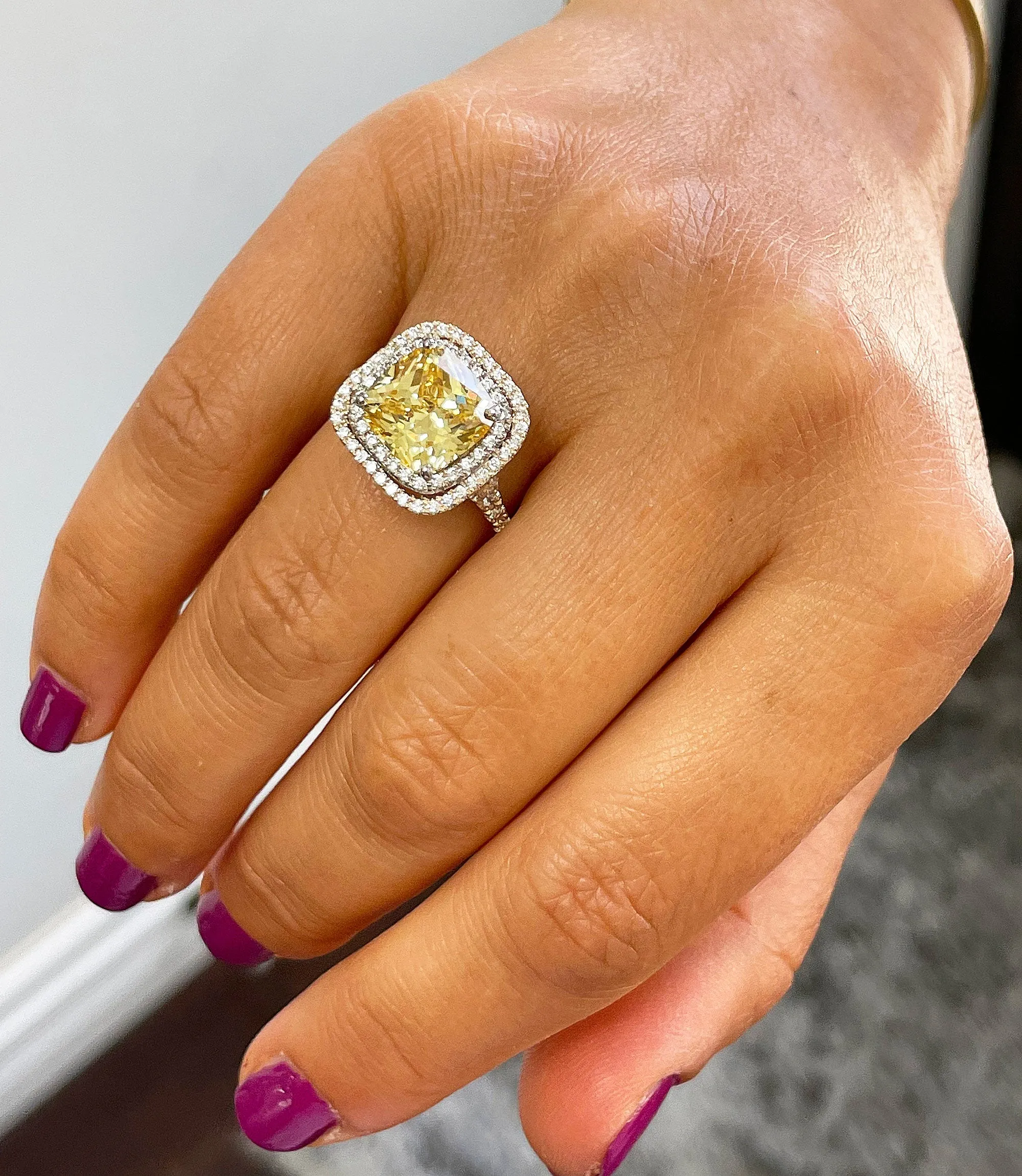 Huge Women's 14k solid white gold round cut simulated fancy yellow and natural diamond engagement ring Bridal Wedding Halo 5.00ct