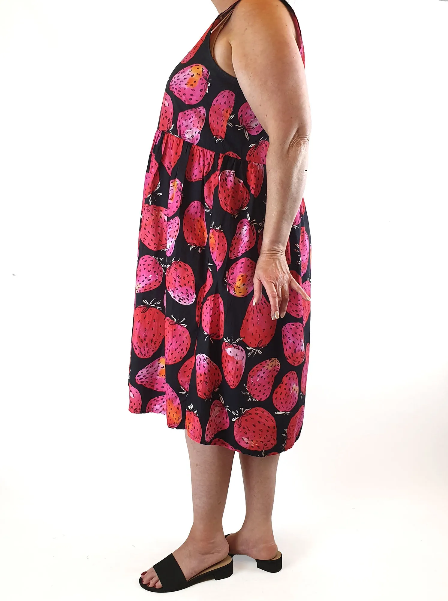 Karla Cola strawberry print dress size XXL