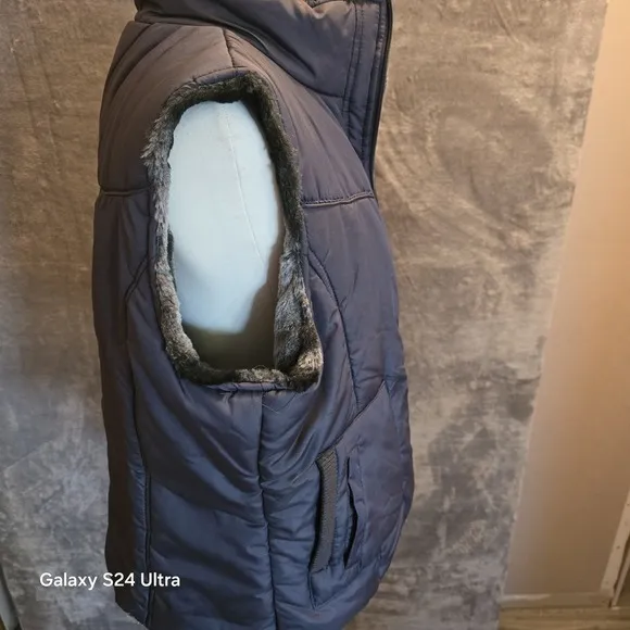 KC Collections Women's Large Gray Reversible Vest Faux Fur Full Zip NWT