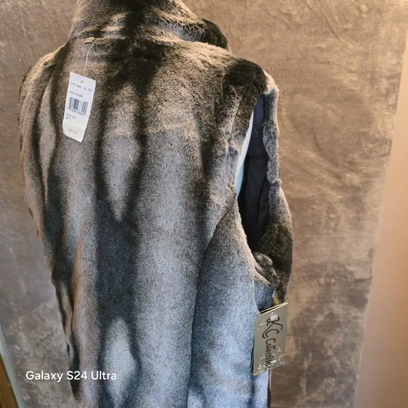 KC Collections Women's Large Gray Reversible Vest Faux Fur Full Zip NWT