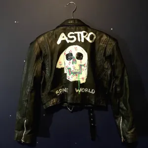 Kellesimone Waits, "Astro Space World Magic Passing"
