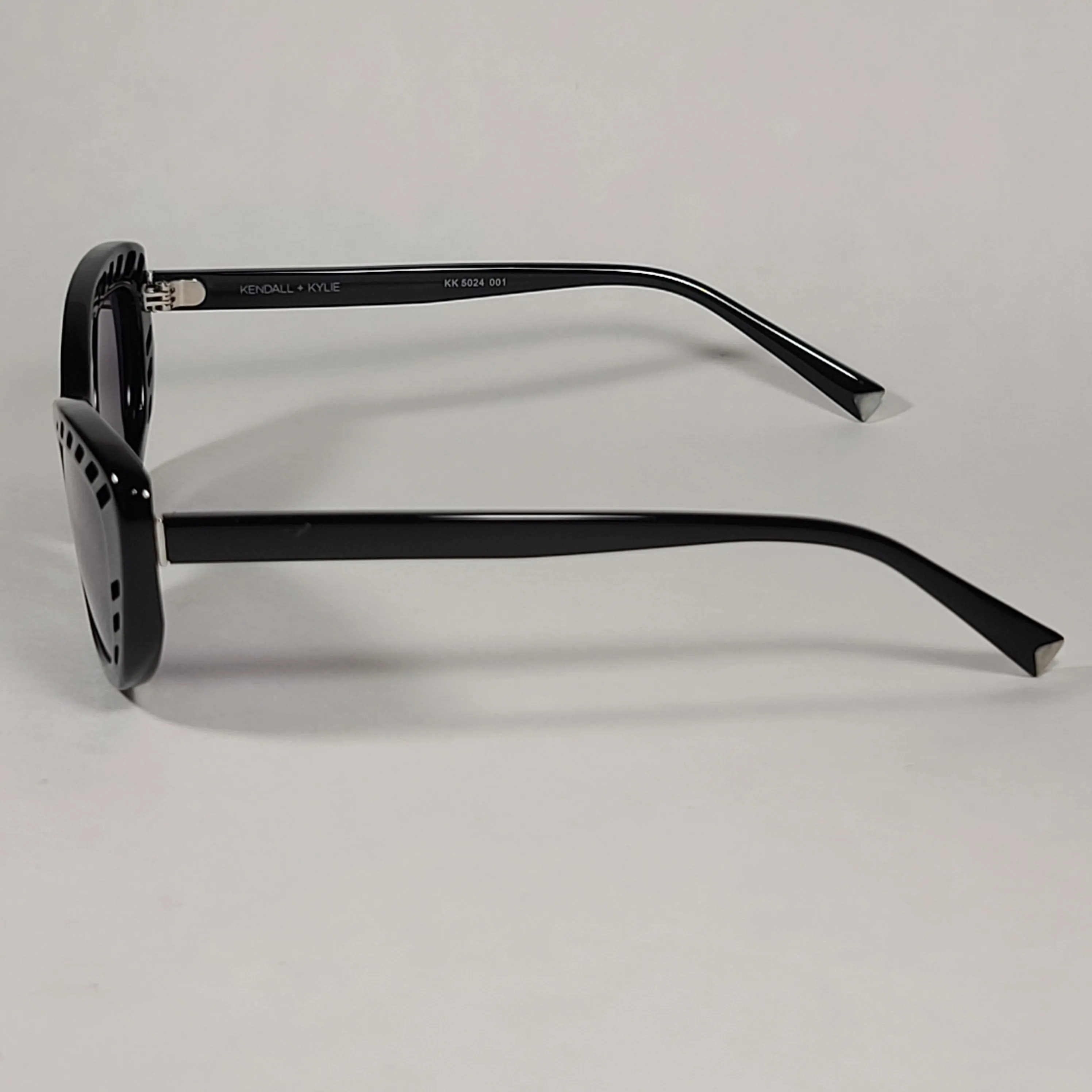 Kendall   Kylie Natalie Cat Eye Sunglasses Shiny Black Frame Gray Mono Lens KK5024 001