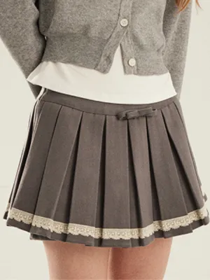 Lace Trim Pleated Mini Skirt