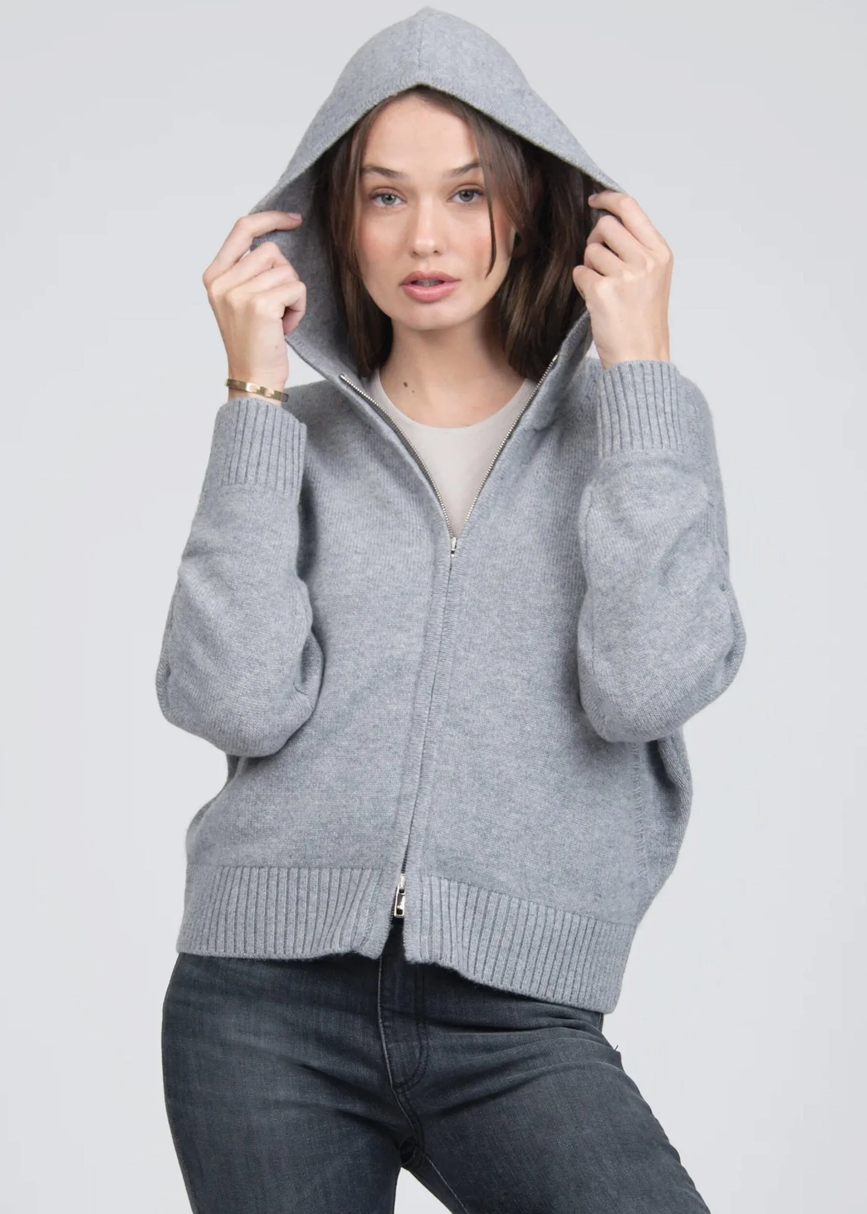 LARA OVERSIZED ZIP HOODIE