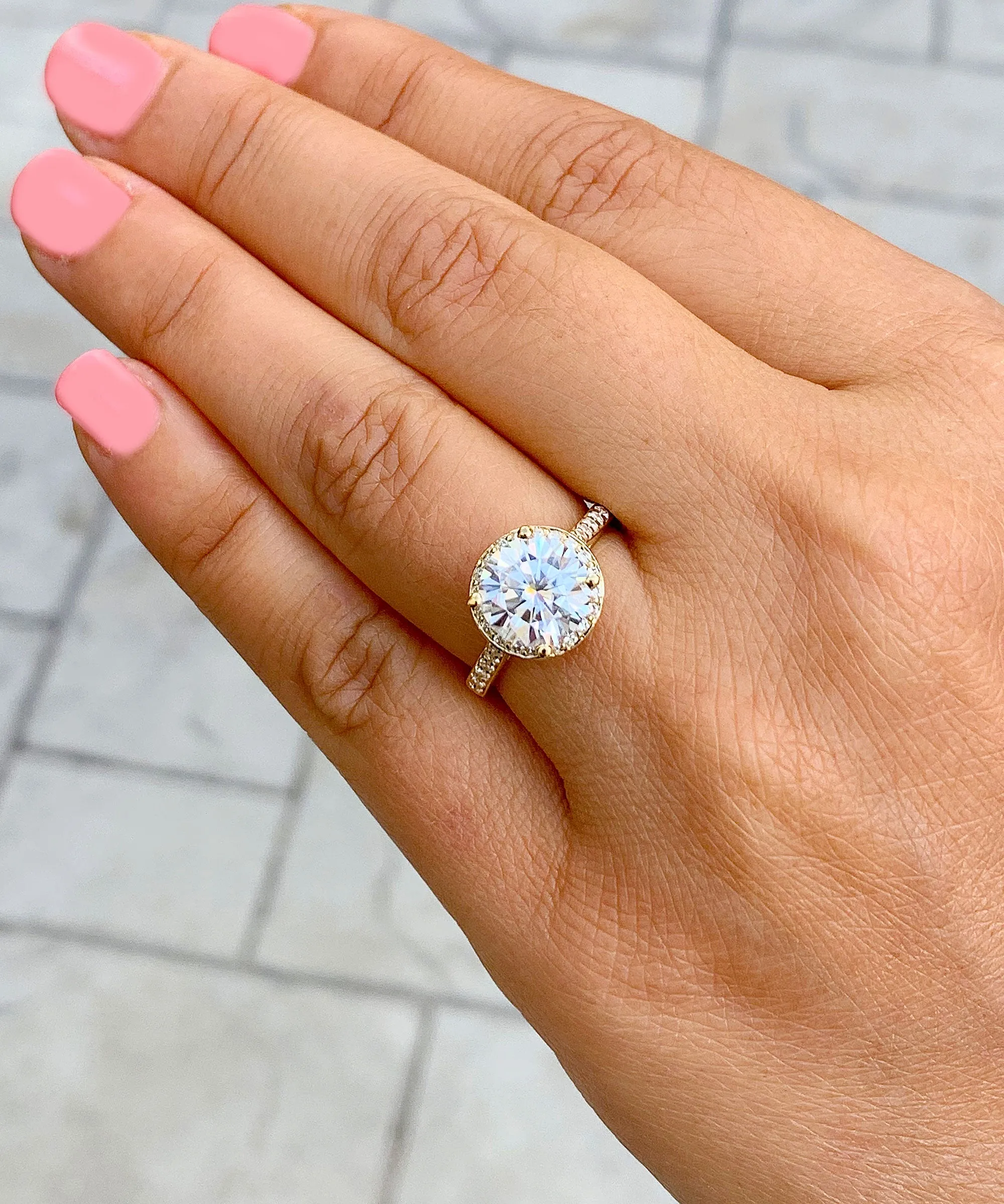Large Women's 14K White Gold Round Cut Forever One Moissanite Diamond Engagement Ring Halo Prong Bridal Wedding Halo Natural Diamonds 3.30ct