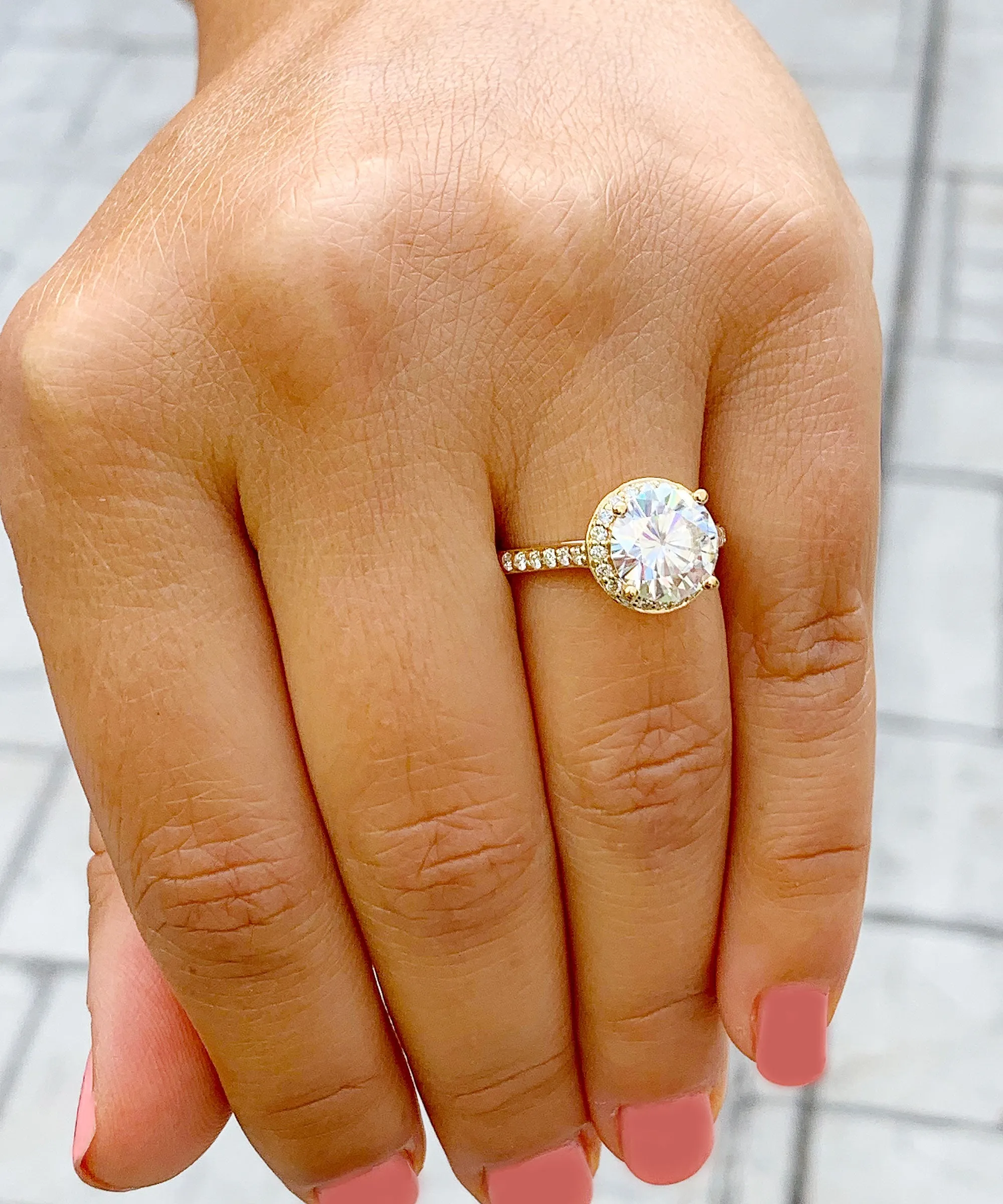 Large Women's 14K White Gold Round Cut Moissanite Diamond Engagement Ring Halo Prong Bridal Wedding Halo Natural Diamonds 3.30ctw