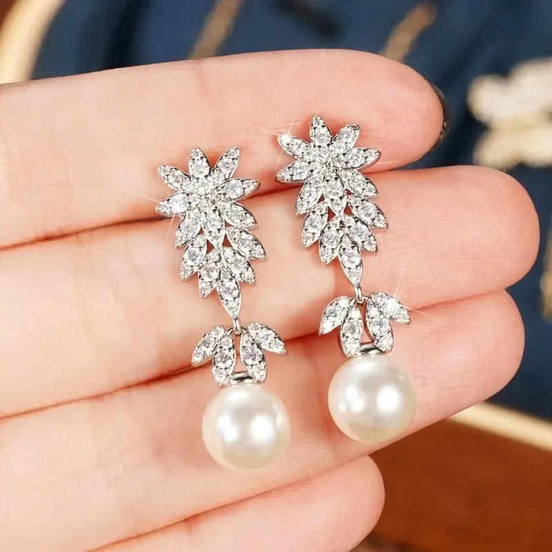 Laurie - Super Shiny Pearl Woman's Wedding Dress Earrings