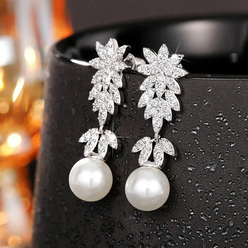 Laurie - Super Shiny Pearl Woman's Wedding Dress Earrings