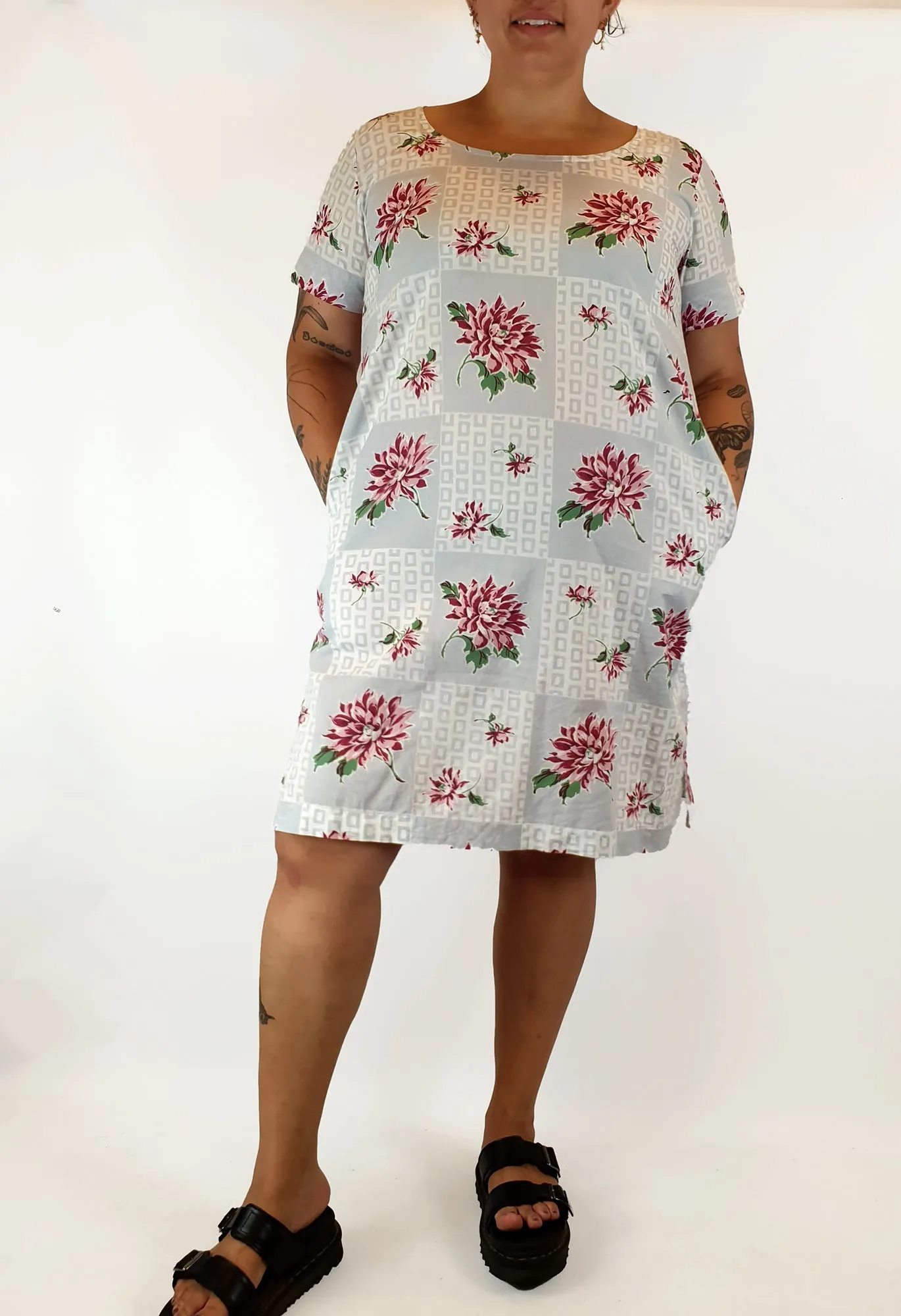 Lazybones grey cotton dress with floral print size XL