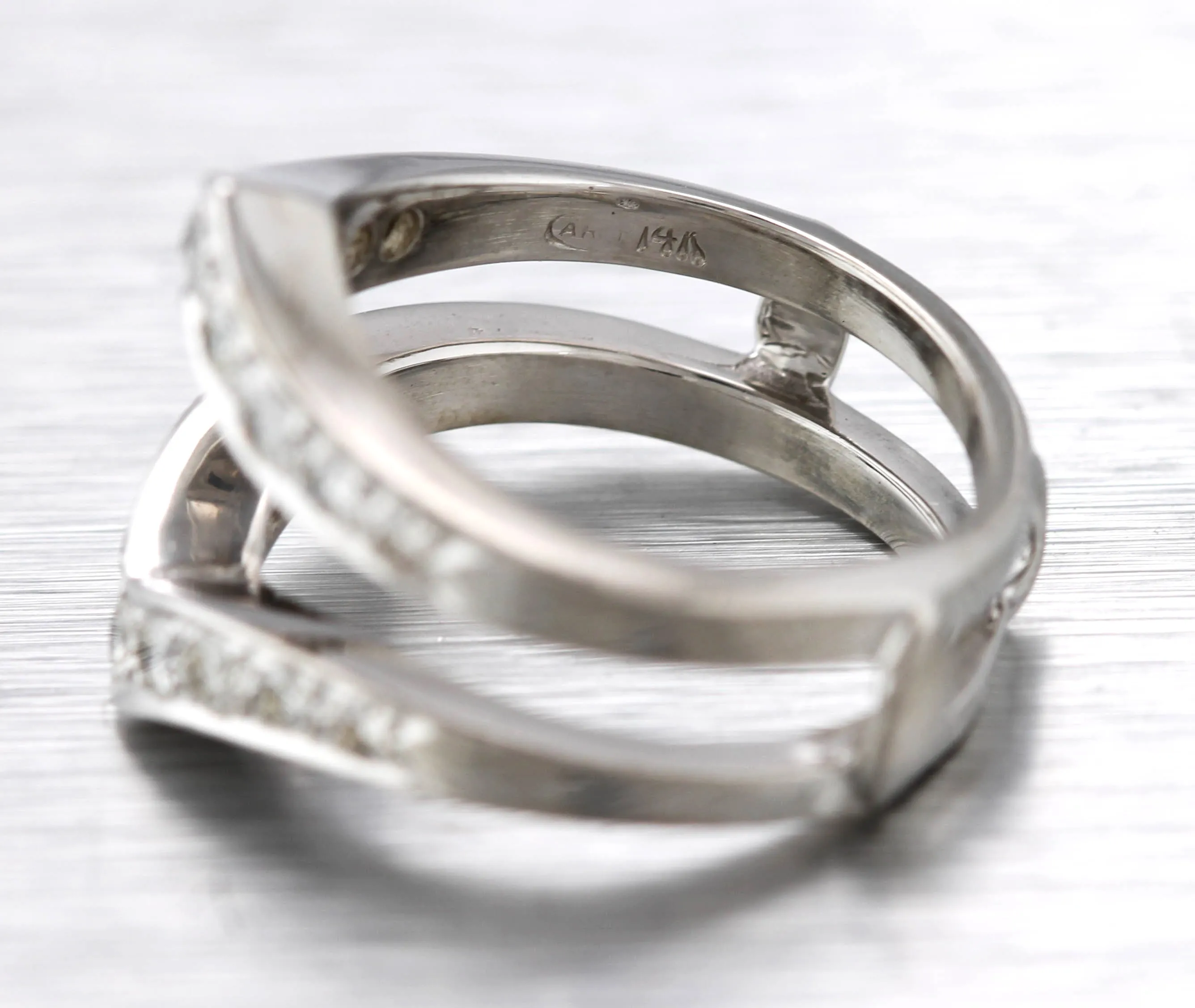 Lovely Ladies Unique 14K White Gold 0.72ctw Diamond Cocktail Ring