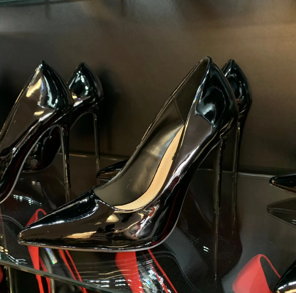 Mayra Black Shiny Pointy Heels