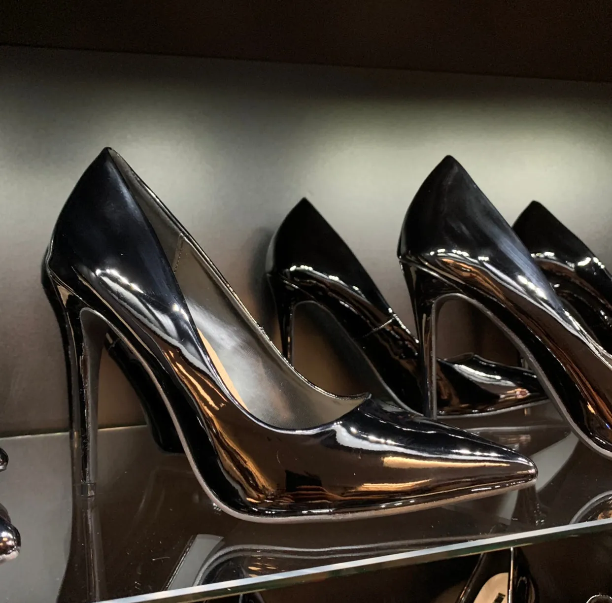 Mayra Black Shiny Pointy Heels