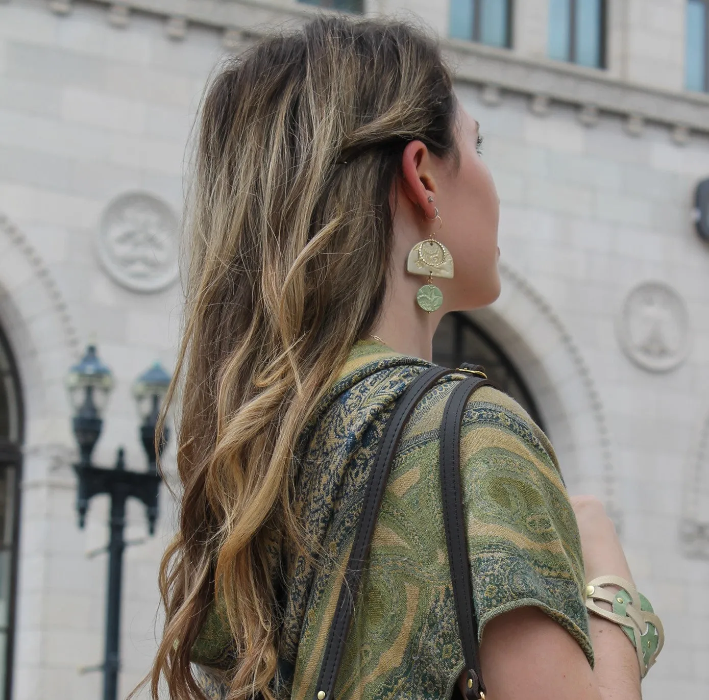 Meridian Earring / Golden Elemental