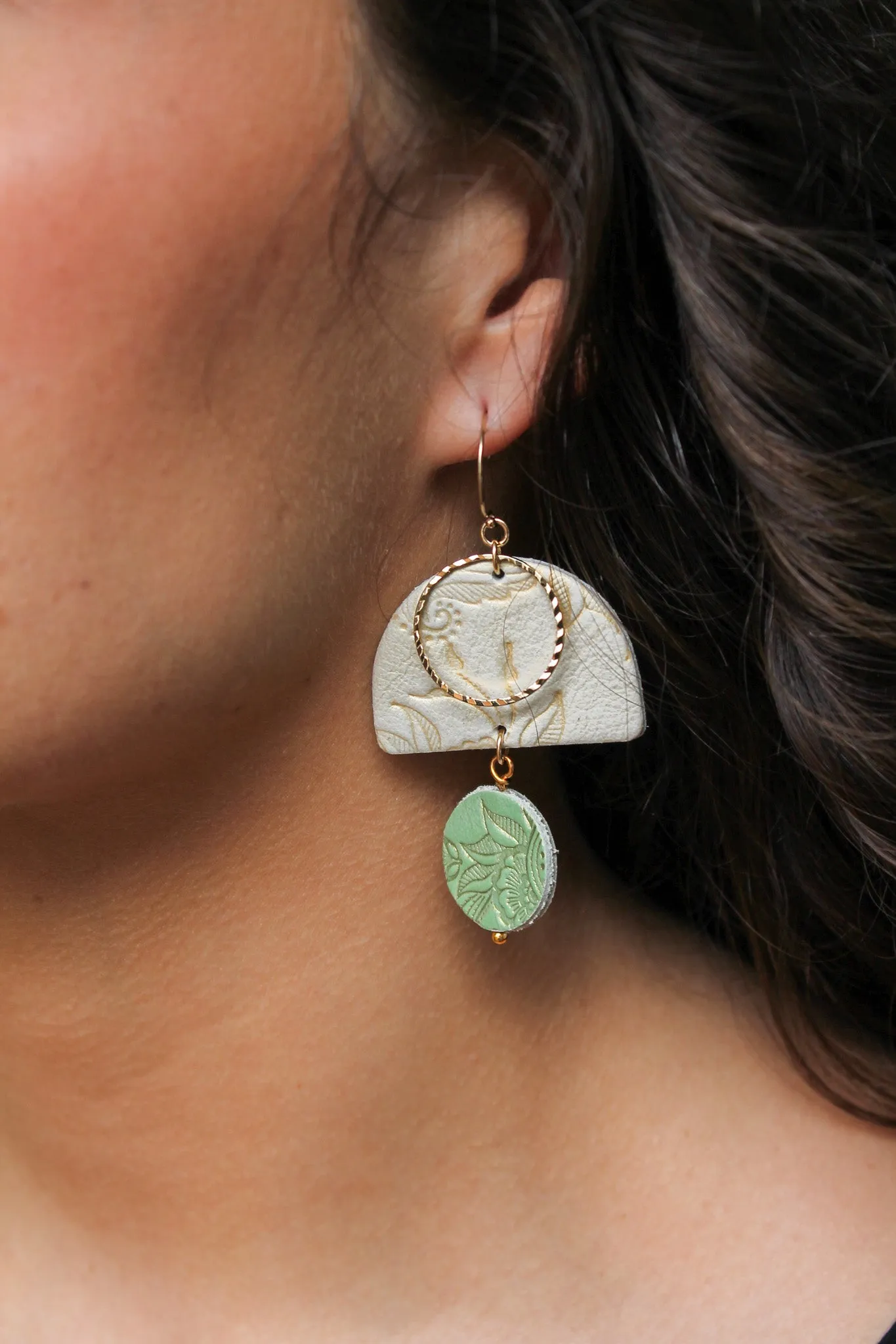 Meridian Earring / Golden Elemental