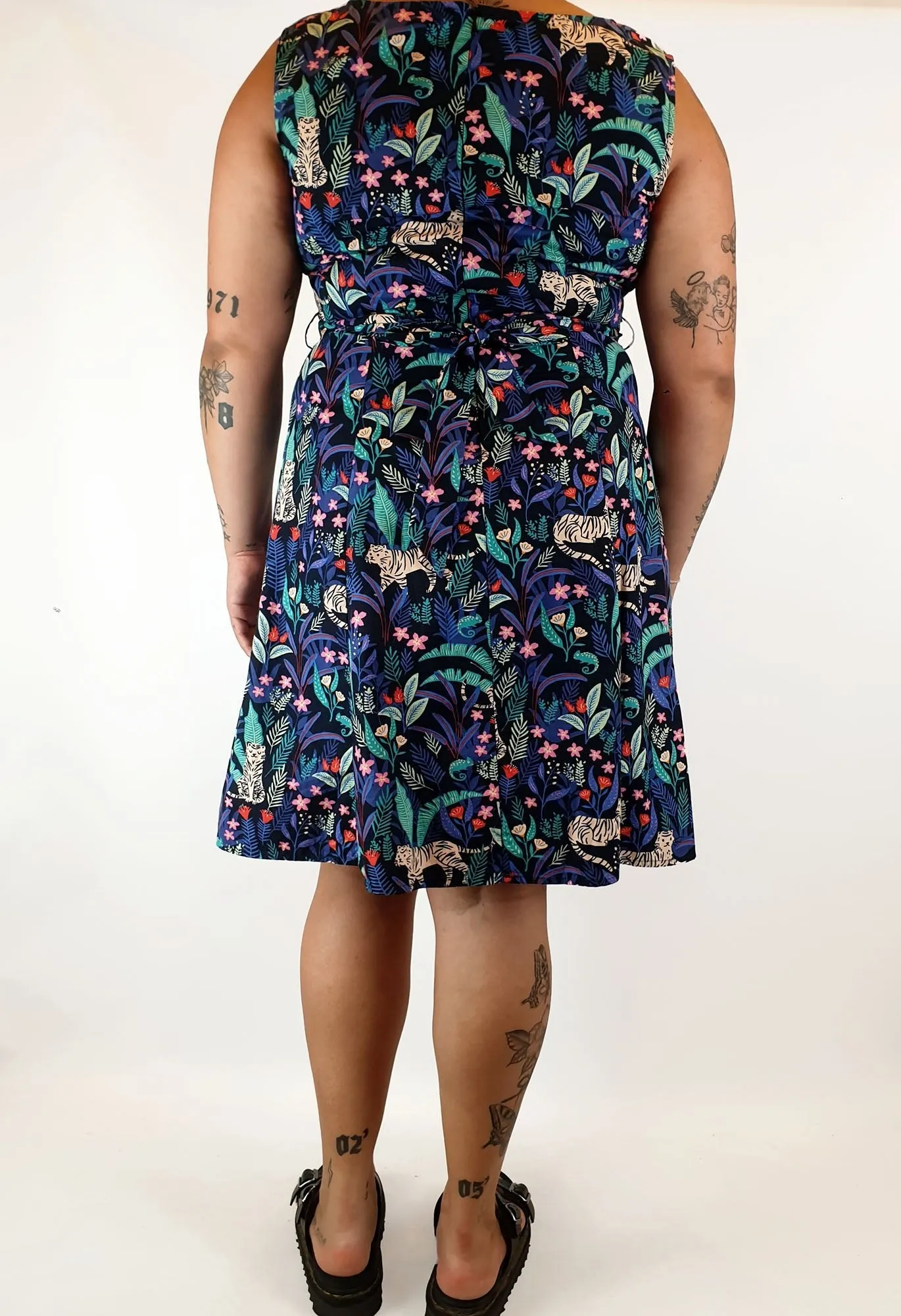 Princess Highway navy jungle print dress size 16