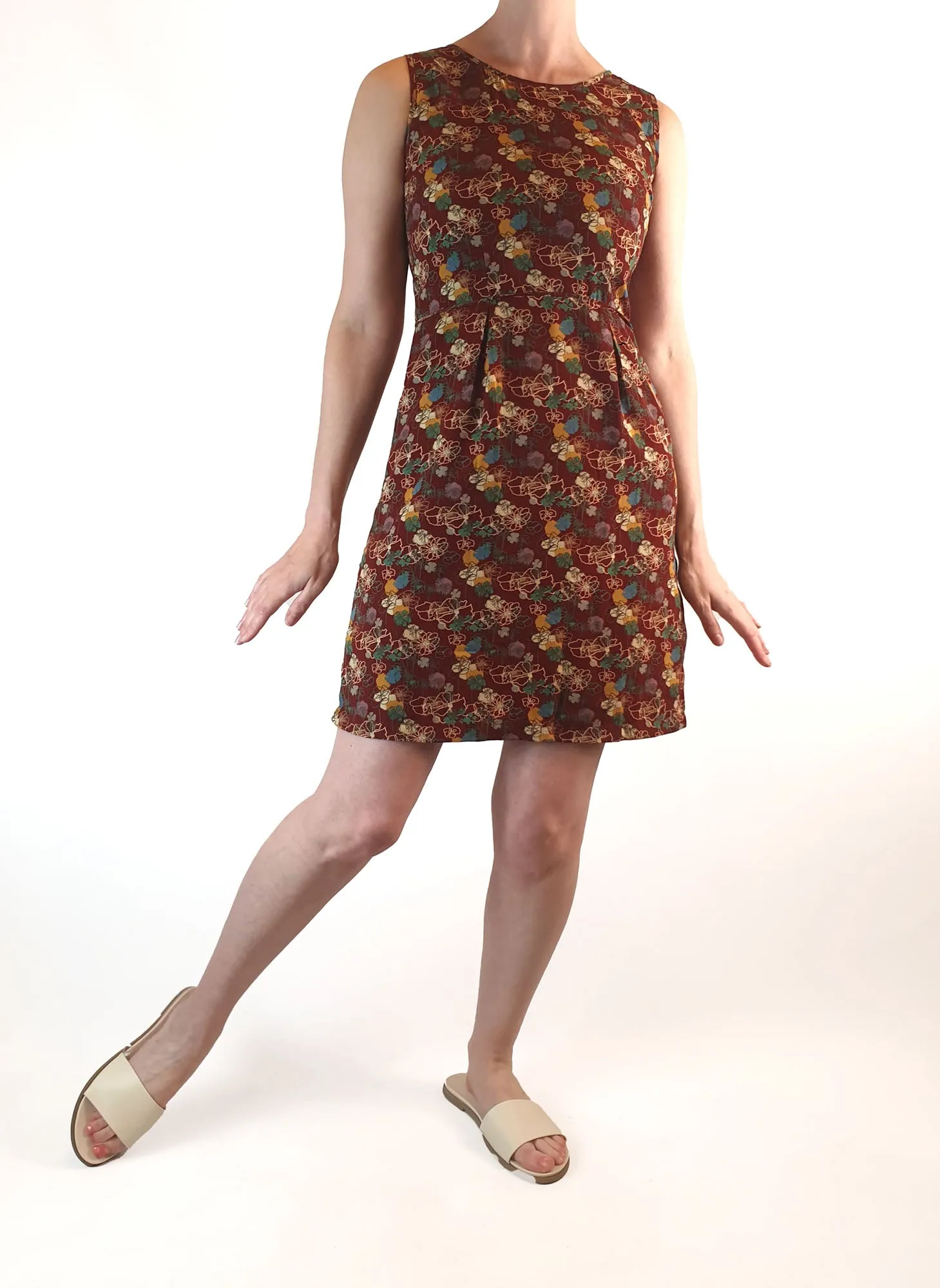 Princess Highway red unique print sleeveless dress size 6