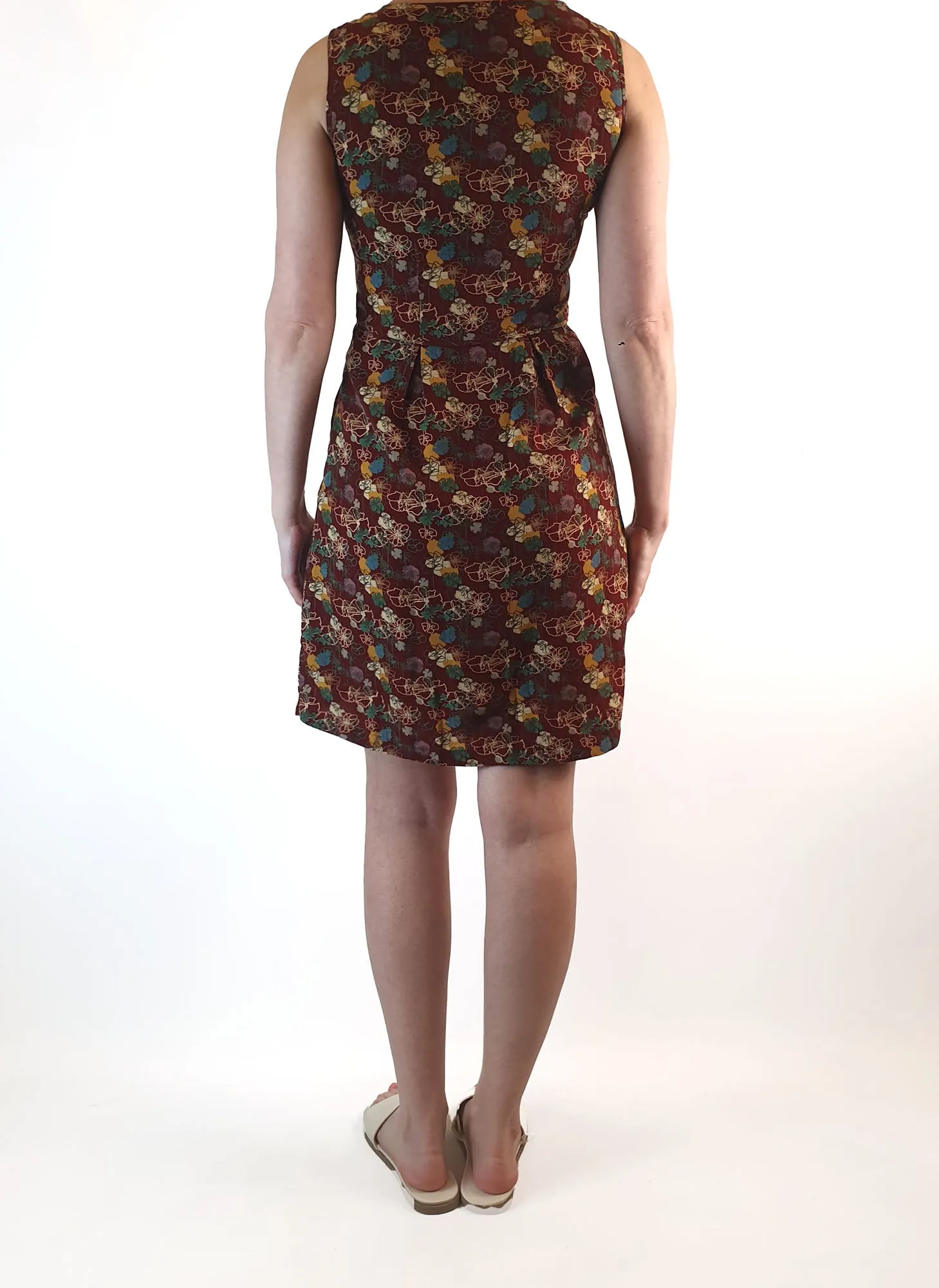 Princess Highway red unique print sleeveless dress size 6