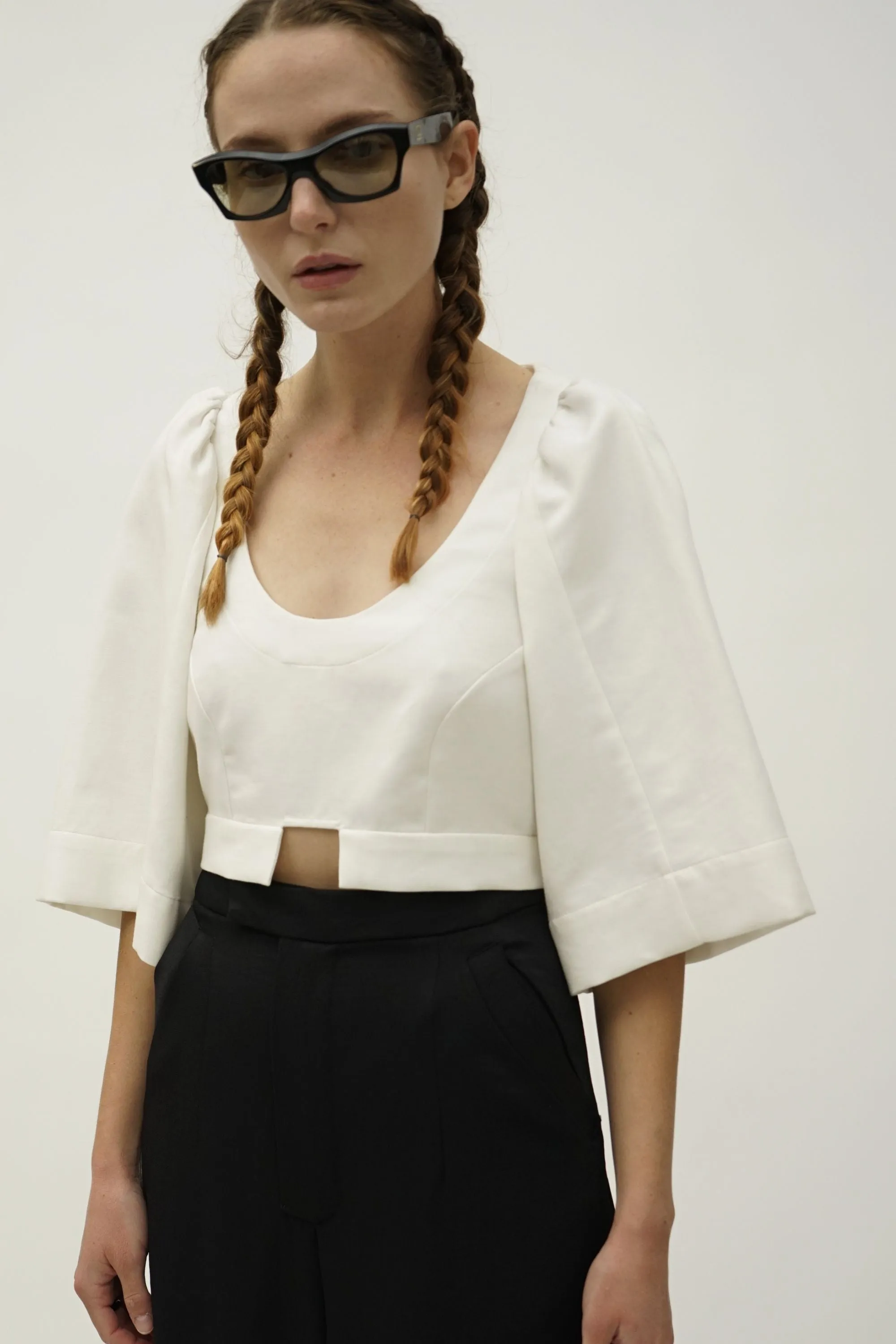 Rowana v.2 Cropped Cream Dramatic Top