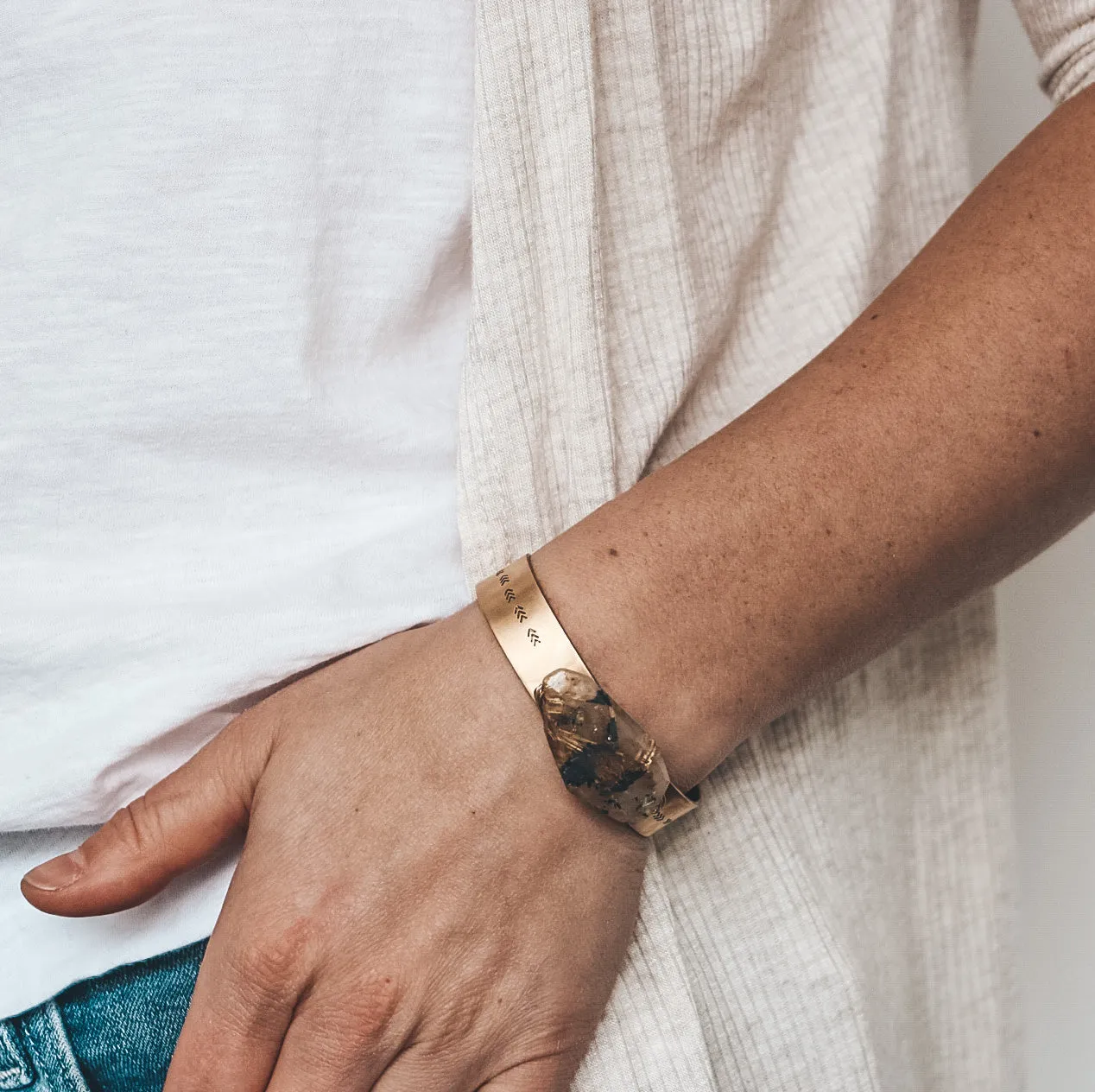 Selene Cuff - Golden Rutile