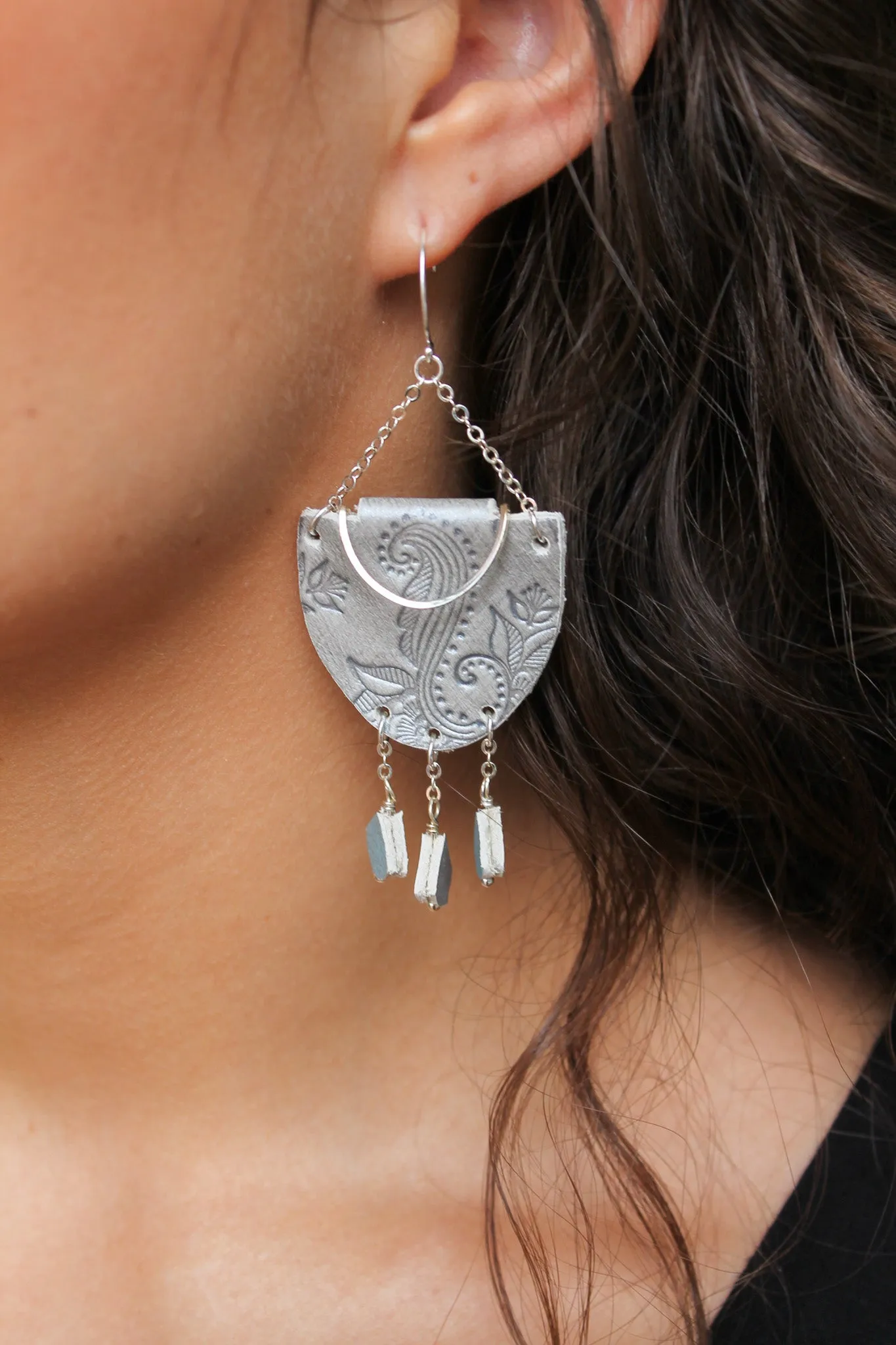 Shield Earring / Silvery Elemental