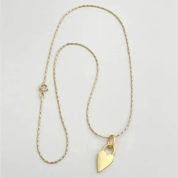 Skips a Beat Necklace