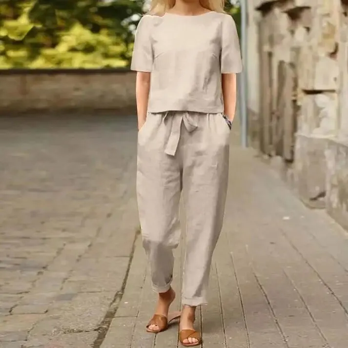 Summer Breeze™ | Women's Casual Two-Piece Set | Short Sleeve Top & Elastic Waist Shorts, Lightweight Fabric for Comfort